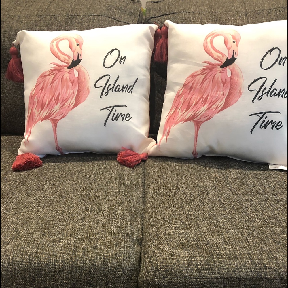 Home Trends/NWT/On Island Time/ x2 - Picture 1 of 4